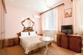 Hotel Pahra, Podolsk